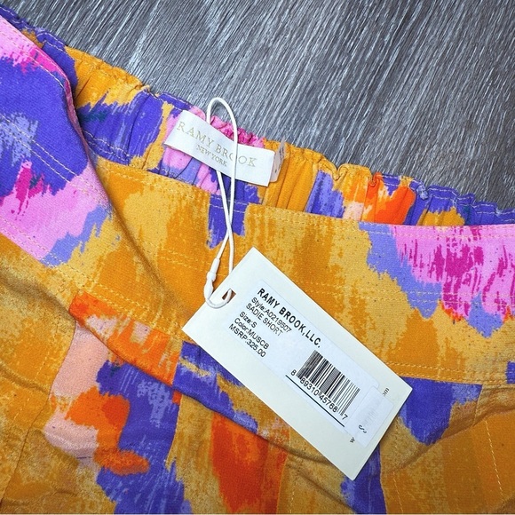 NWT Ramy Brook Sadie Shorts Size Small Silk Blend Pleated Floral Pattern - Picture 3 of 4